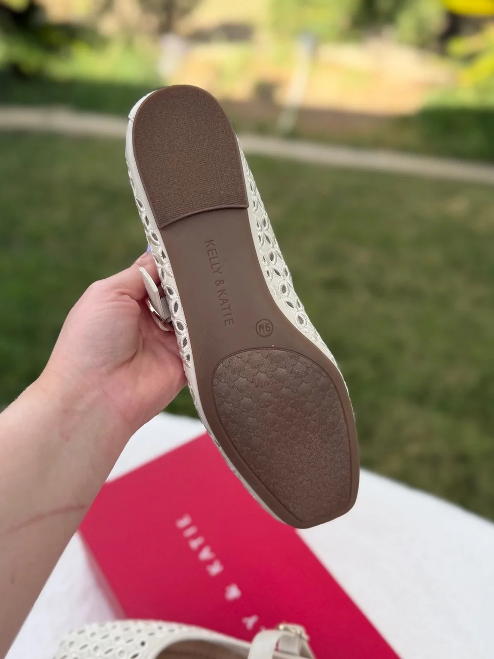 Kelly & Katie KK-Nia Mary Jane Flats